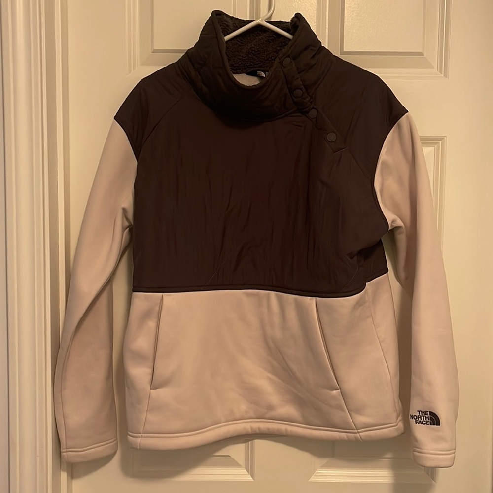 Under Armor Sweatshirt
